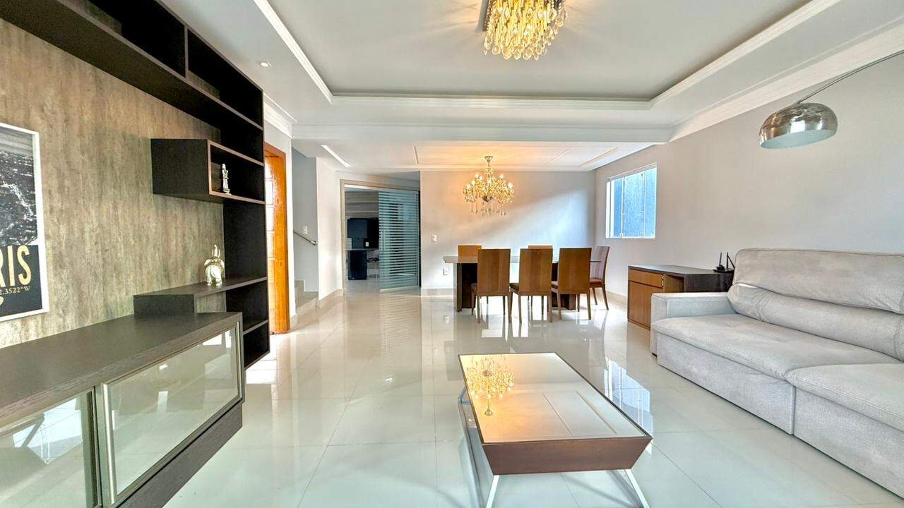 Casa para aluguel no Praia do Morro: CASA DUPLEX PARA ALUGUEL ANUAL NA PRAIA DO MORRO, GUARAPARI - ES