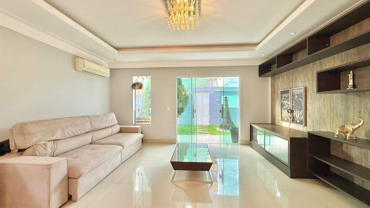 Casa para aluguel no Praia do Morro: CASA DUPLEX PARA ALUGUEL ANUAL NA PRAIA DO MORRO, GUARAPARI - ES