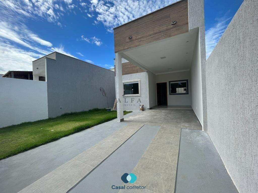 Casa à venda no FÁTIMA CIDADE JARDIM: Casa à venda em Guarapari Es. 