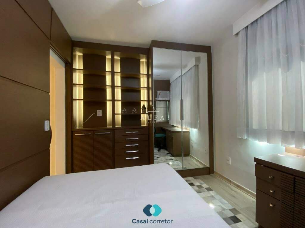 Apartamento à venda no Centro: Cobertura a venda no Centro de Guarapari Es.