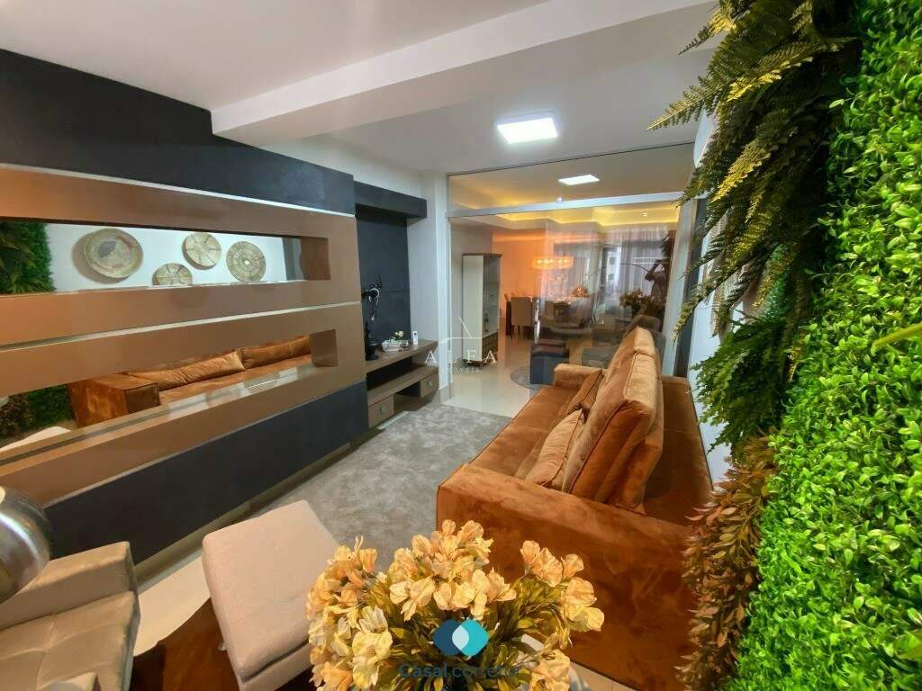 Apartamento à venda no Centro: Cobertura a venda no Centro de Guarapari Es.