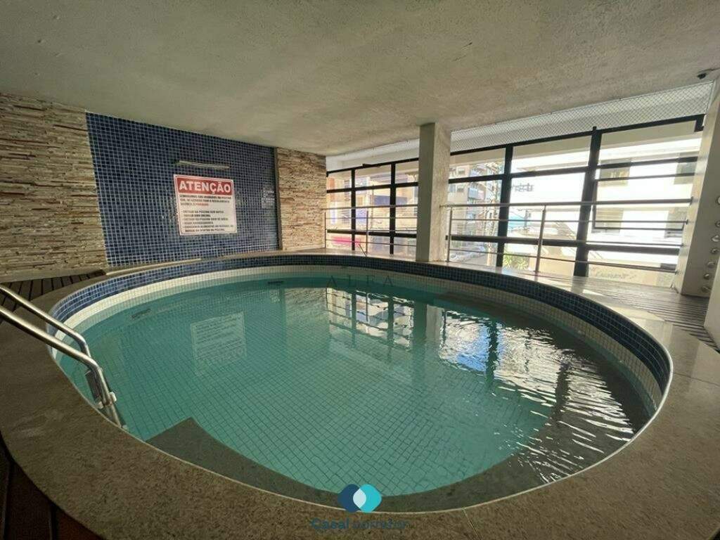 Apartamento à venda no Centro: Cobertura à venda no Centro de Guarapari .