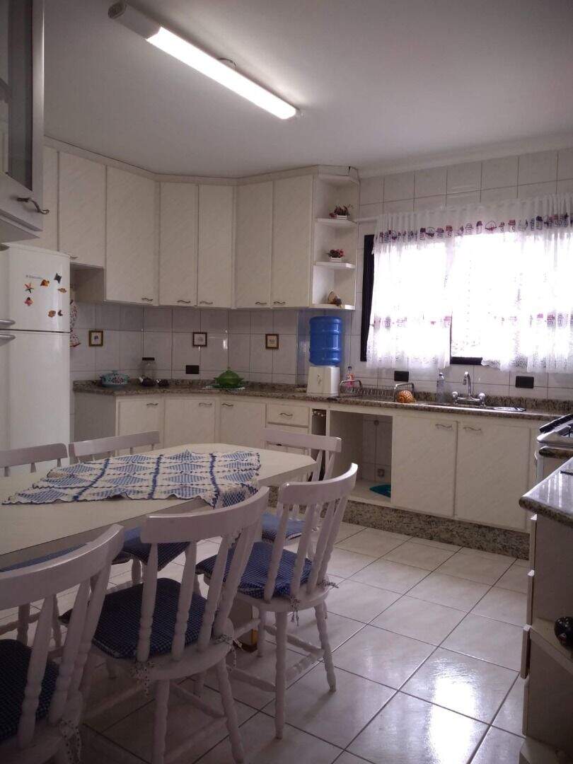 Apartamento à venda no Tupi: 