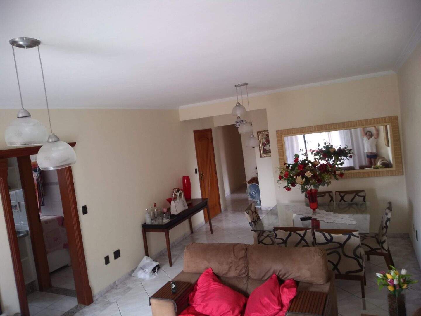 Apartamento à venda no Tupi: 