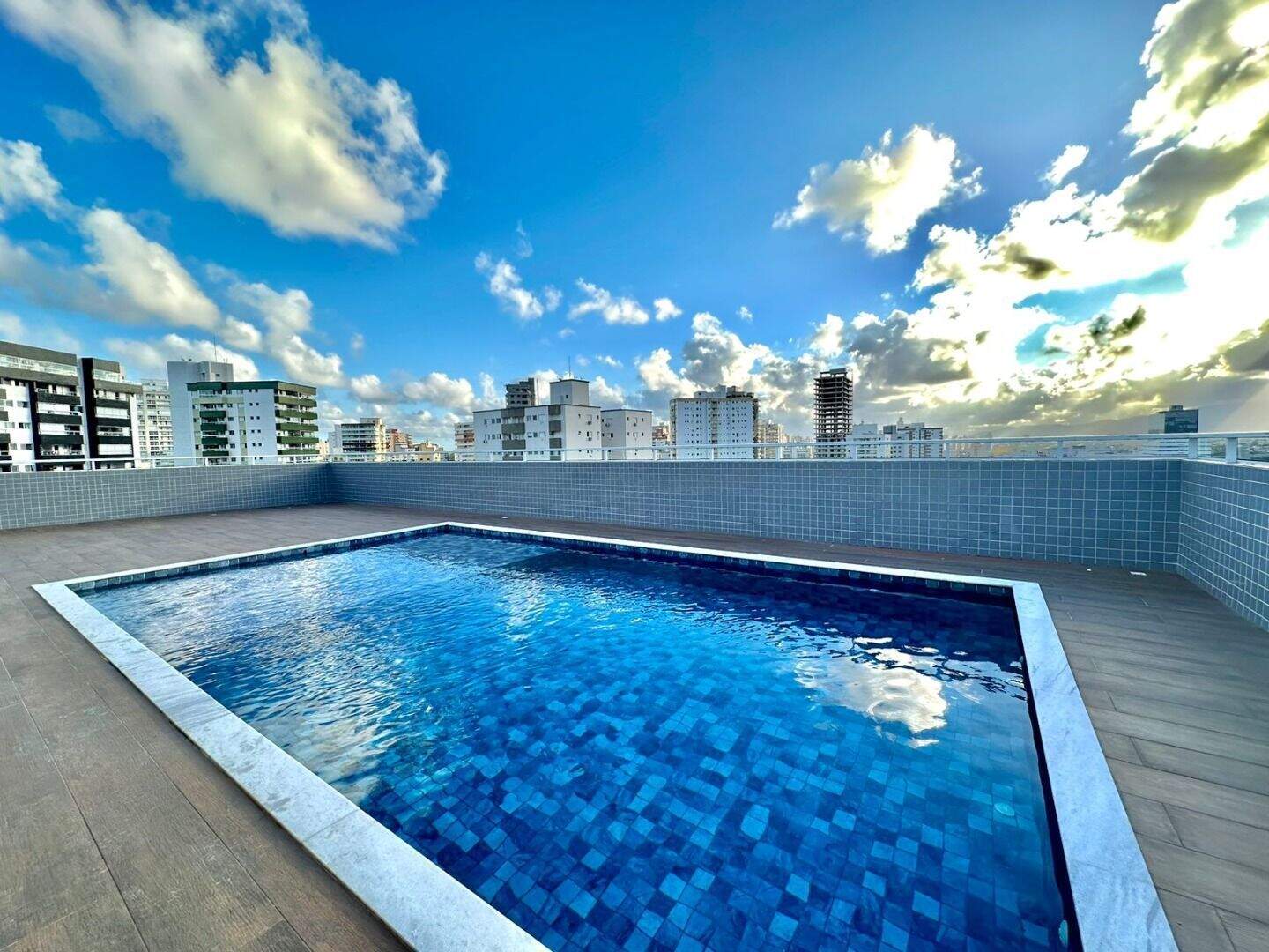 Apartamento à venda no Guilhermina: 