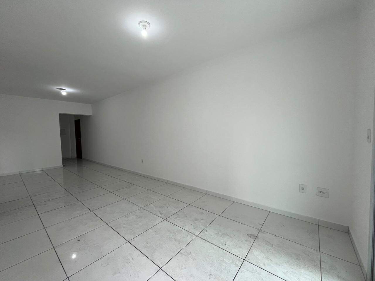 Apartamento à venda no Tupi: 