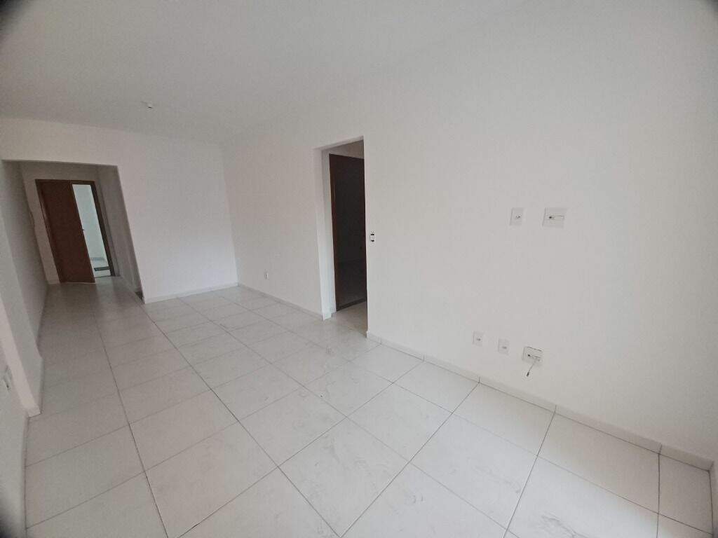 Apartamento à venda no Tupi: 