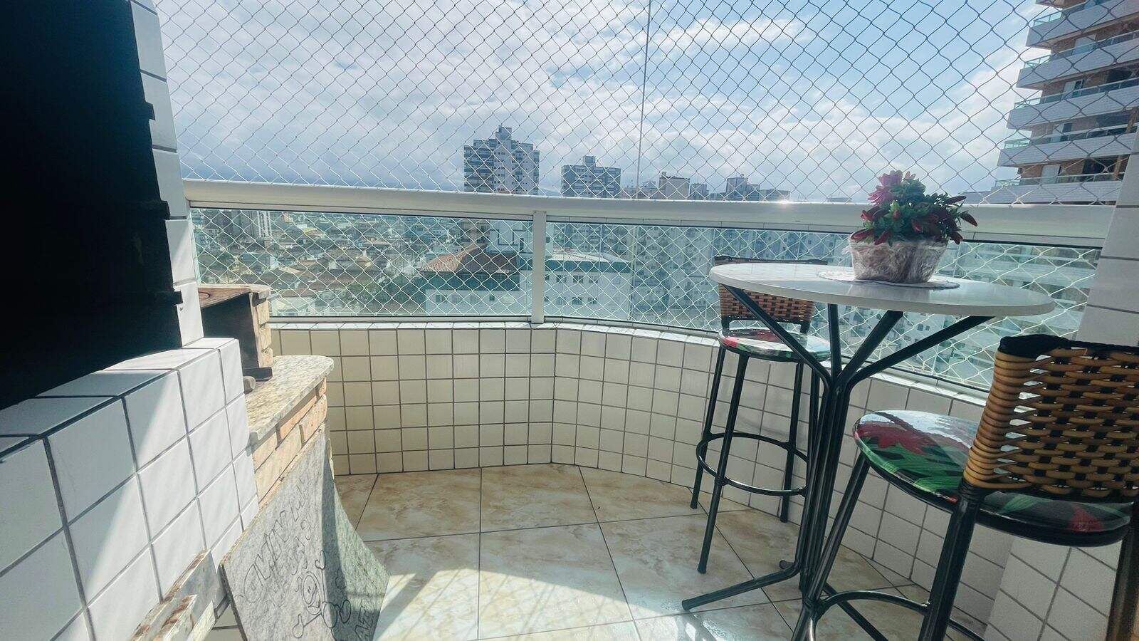 Apartamento à venda no Ocian: 