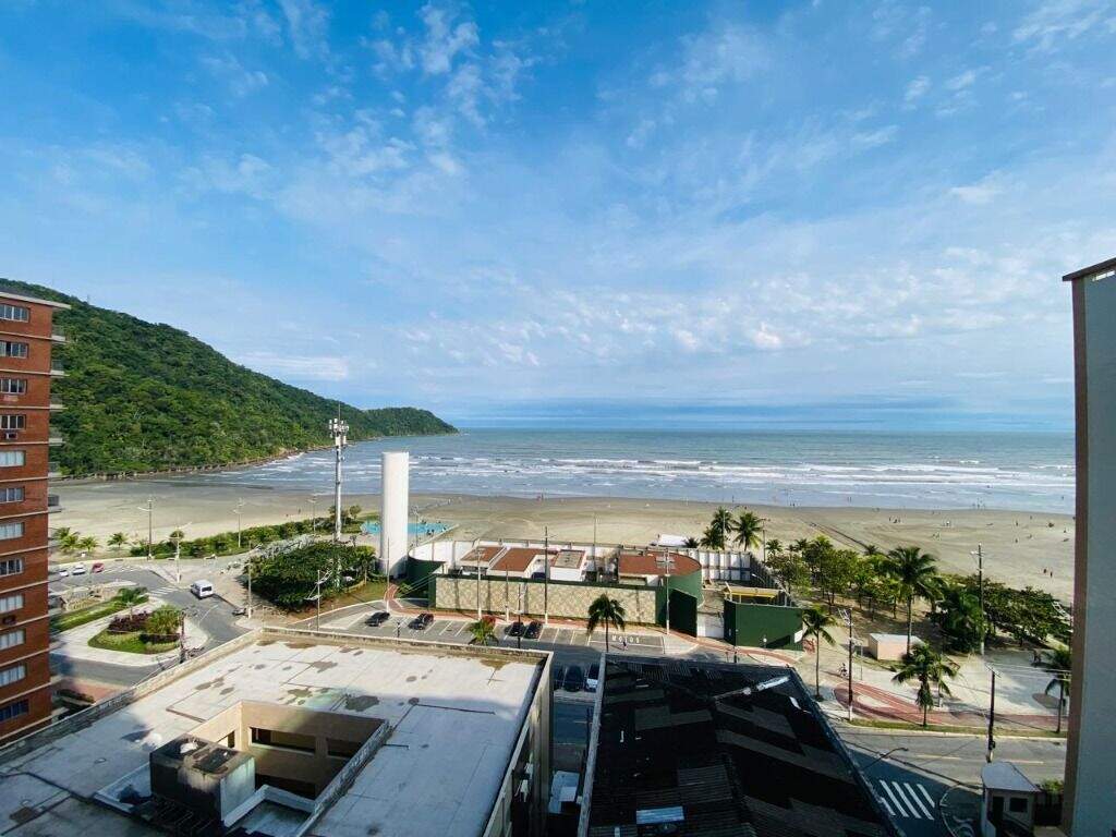 Apartamento à venda no Canto do Forte: 