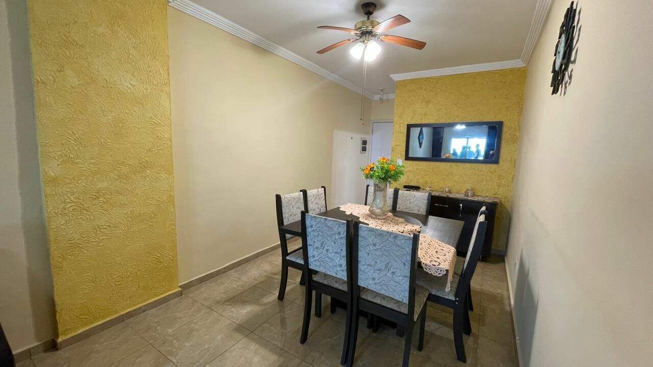 Apartamento à venda no Solemar: 