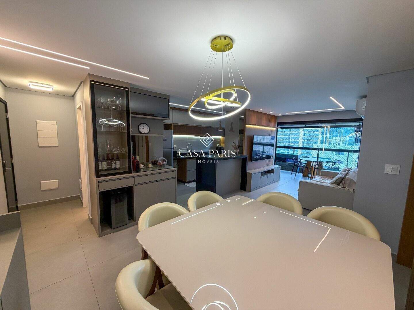 Apartamento à venda no Canto do Forte: 