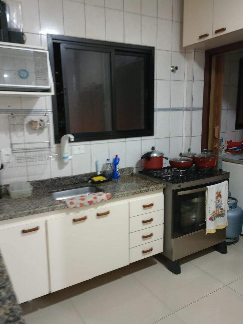 Apartamento à venda no Tupi: 