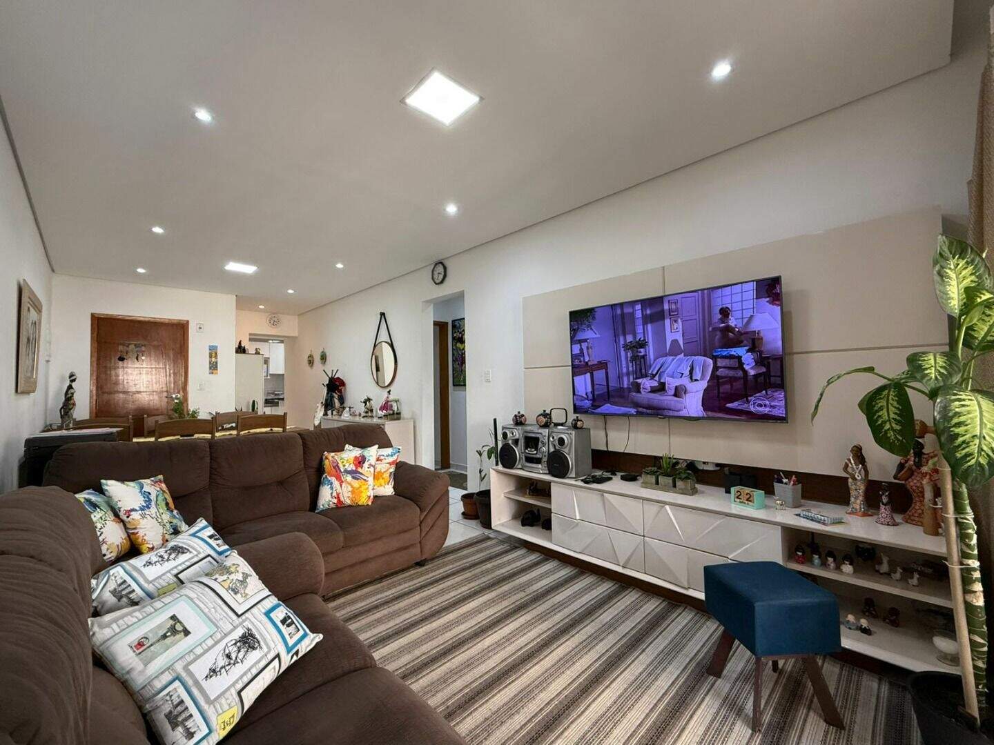Apartamento à venda no Tupi: 