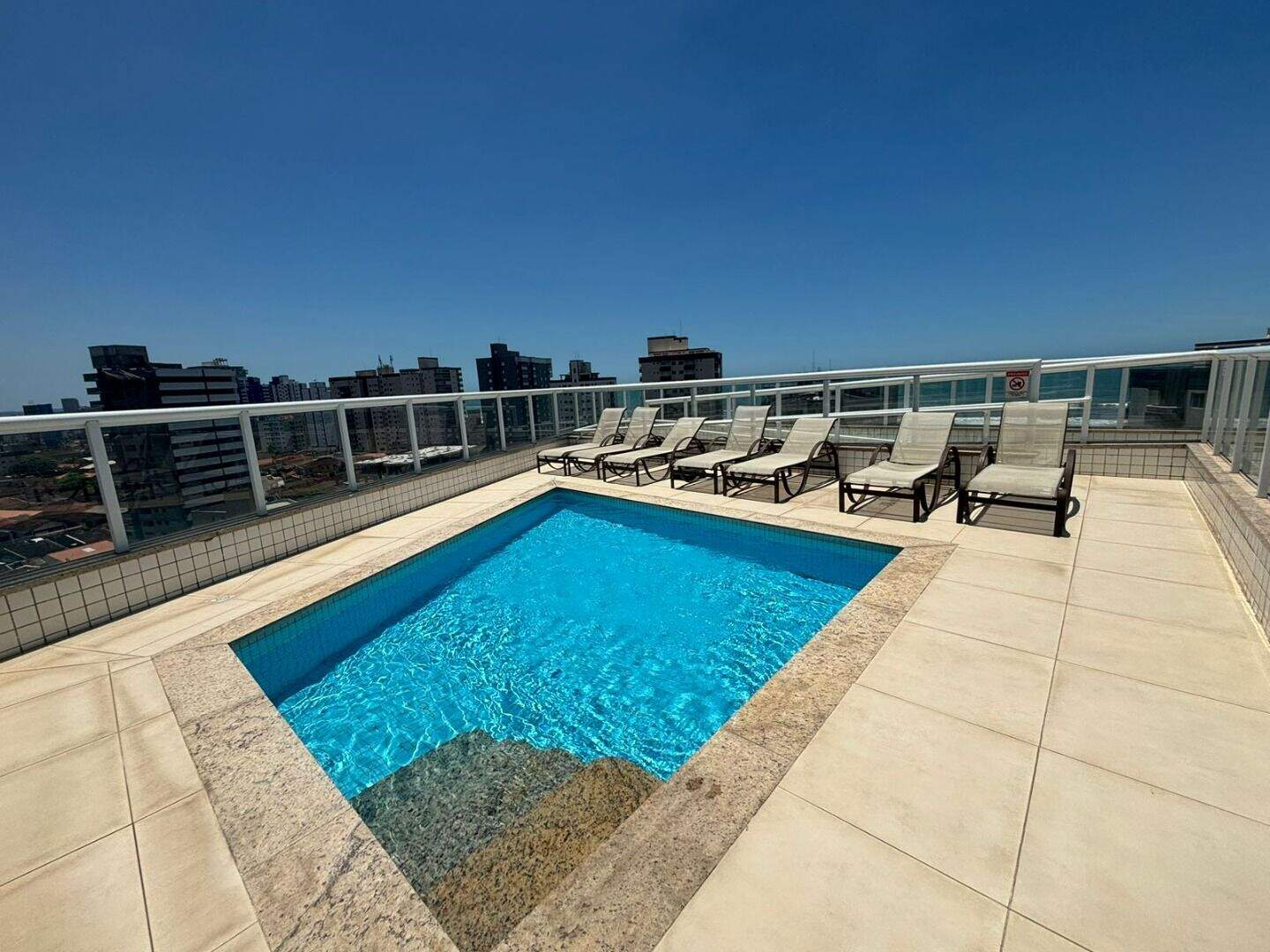 Apartamento à venda no Caiçara: 