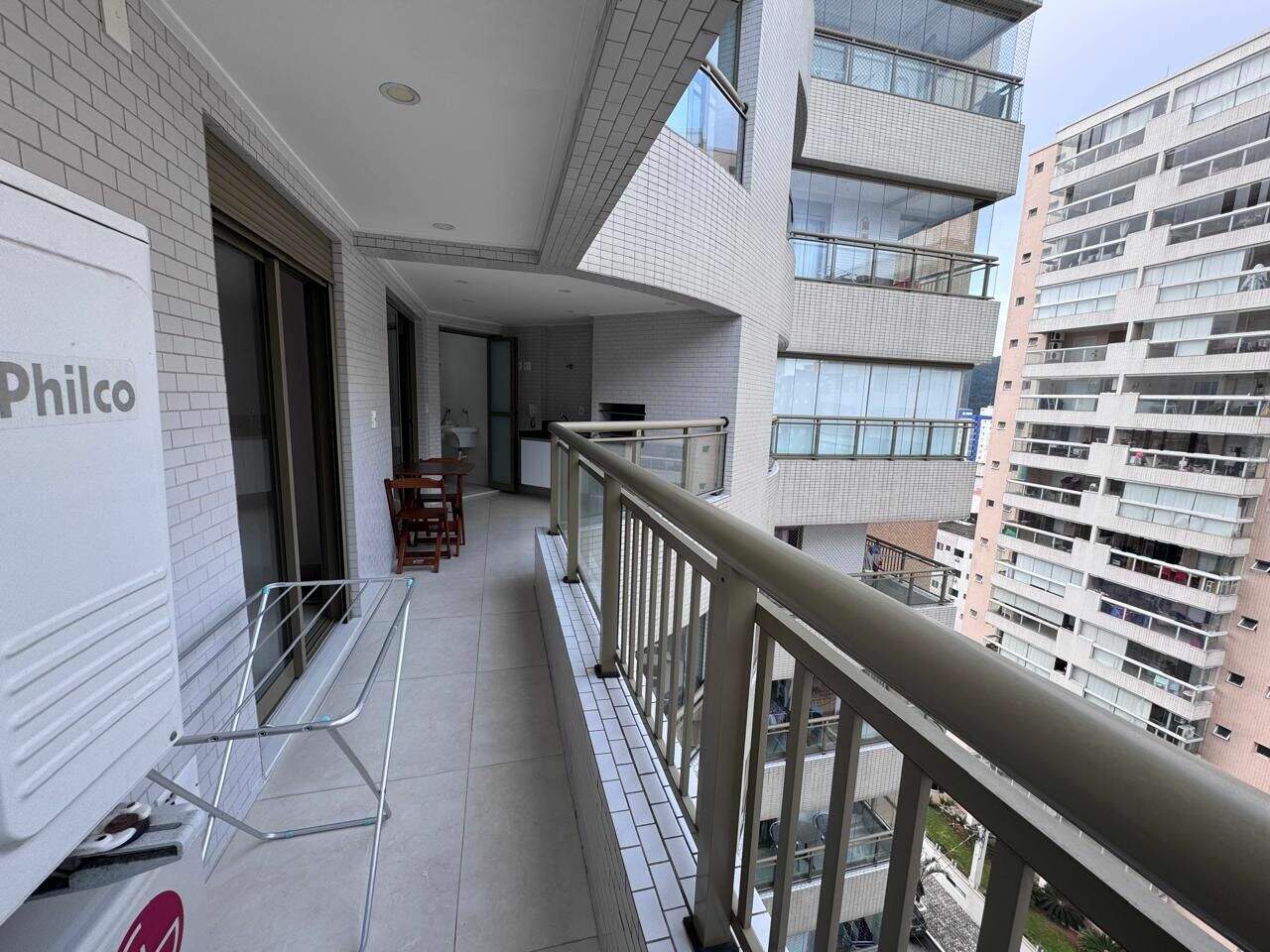 Apartamento à venda no Canto do Forte: 