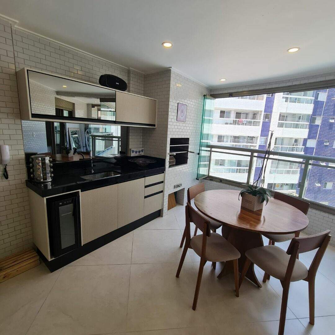 Apartamento à venda no Canto do Forte: 
