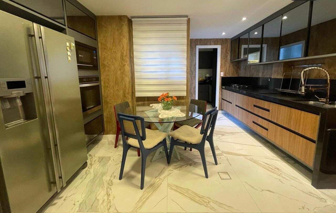 Apartamento à venda no Canto do Forte: 