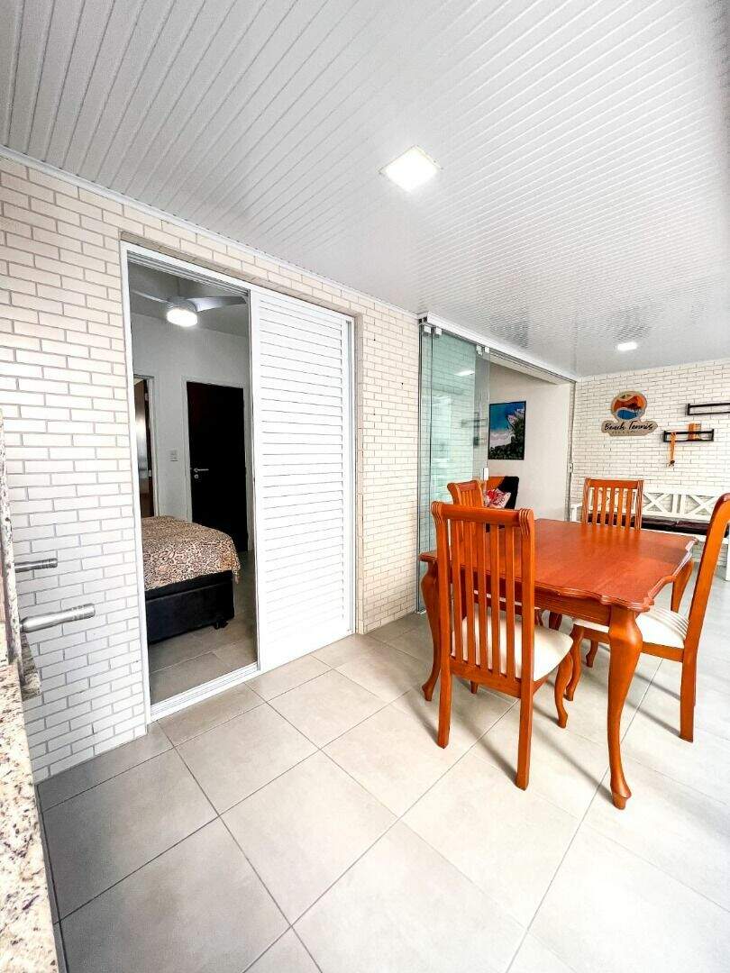 Apartamento à venda no Canto do Forte: 
