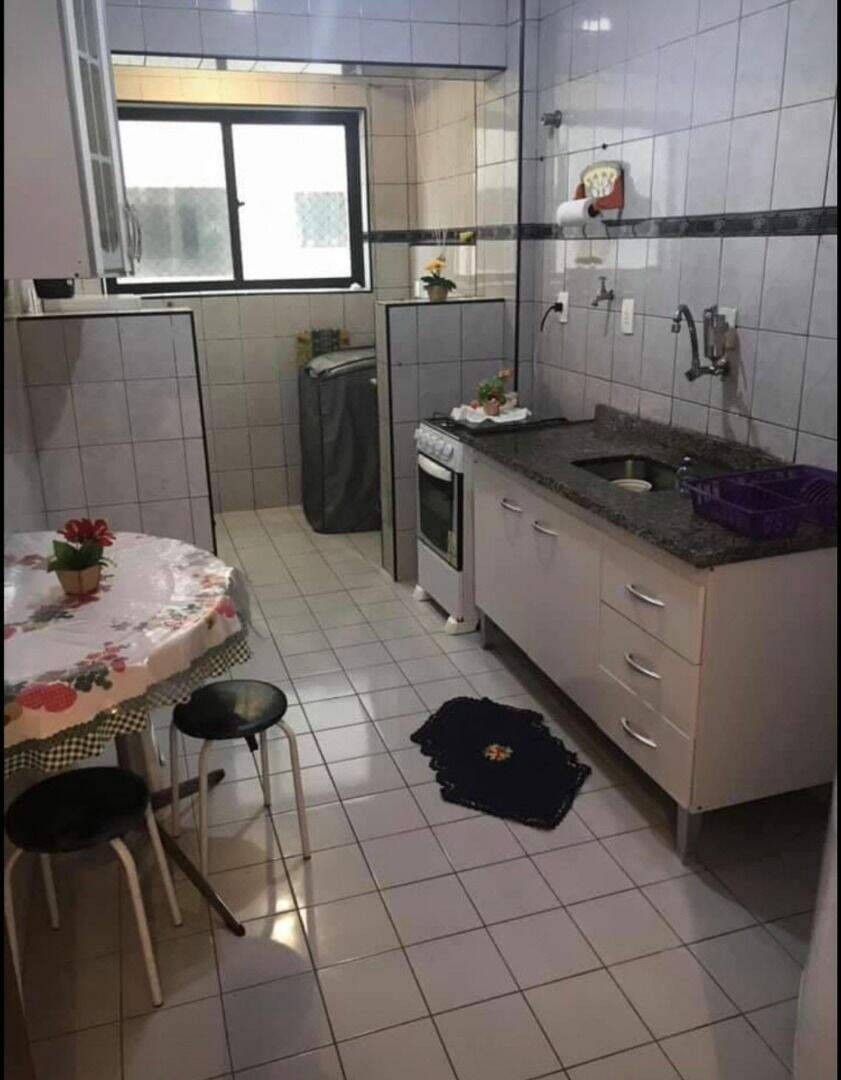 Apartamento à venda no Balneário Pires: 