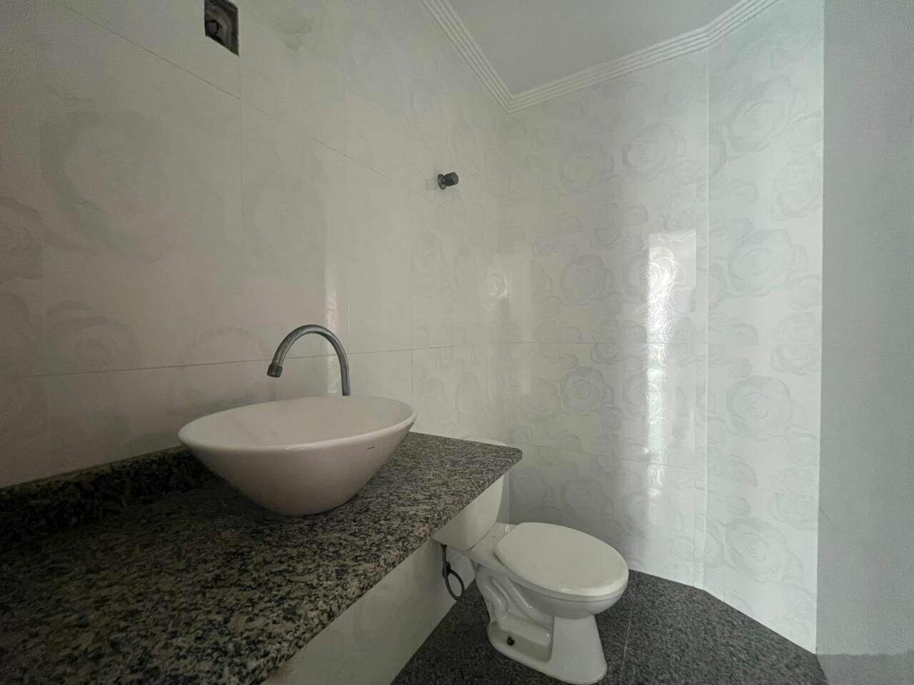 Apartamento à venda no Tupi: 