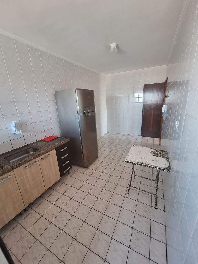 Apartamento à venda no Solemar: 