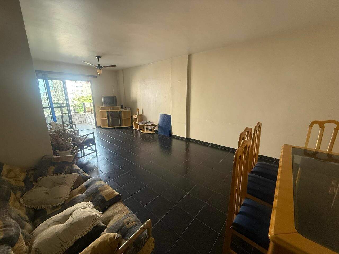 Apartamento à venda no Tupi: 