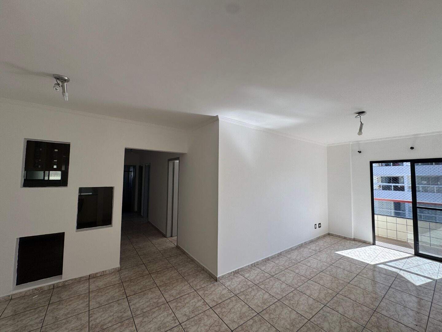 Apartamento à venda no Tupi: 