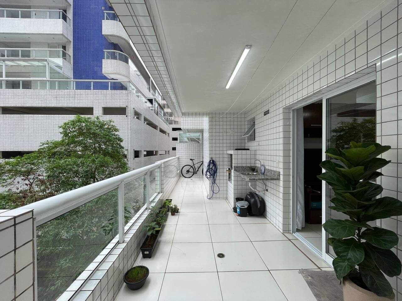 Apartamento à venda no Canto do Forte: 