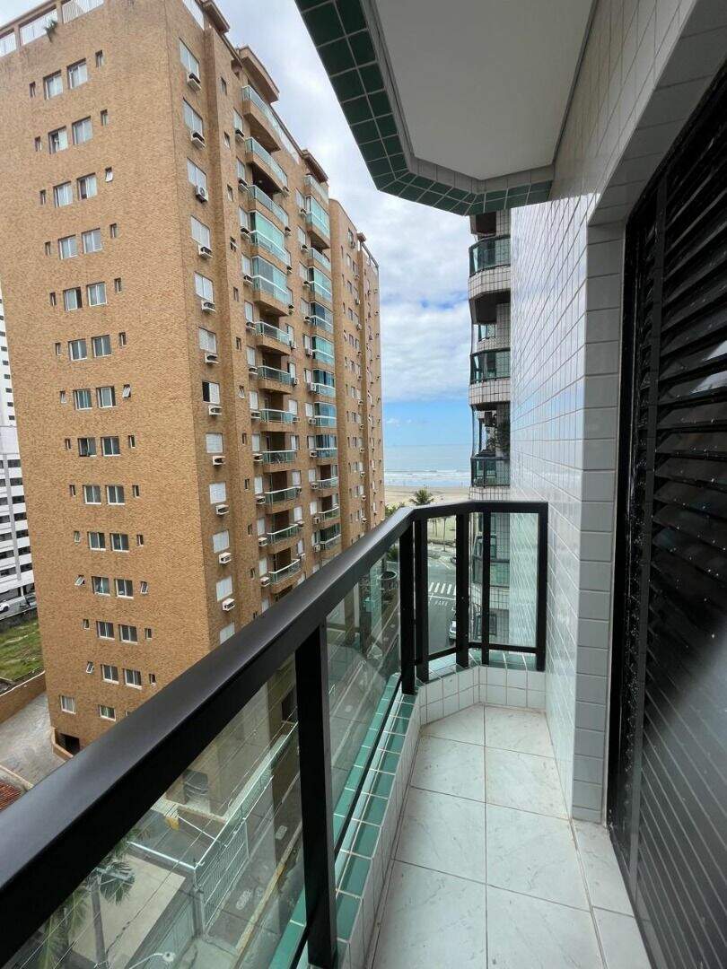 Apartamento à venda no Canto do Forte: 