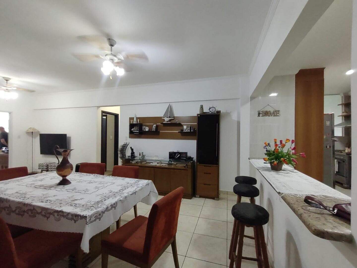 Apartamento à venda no Tupi: 