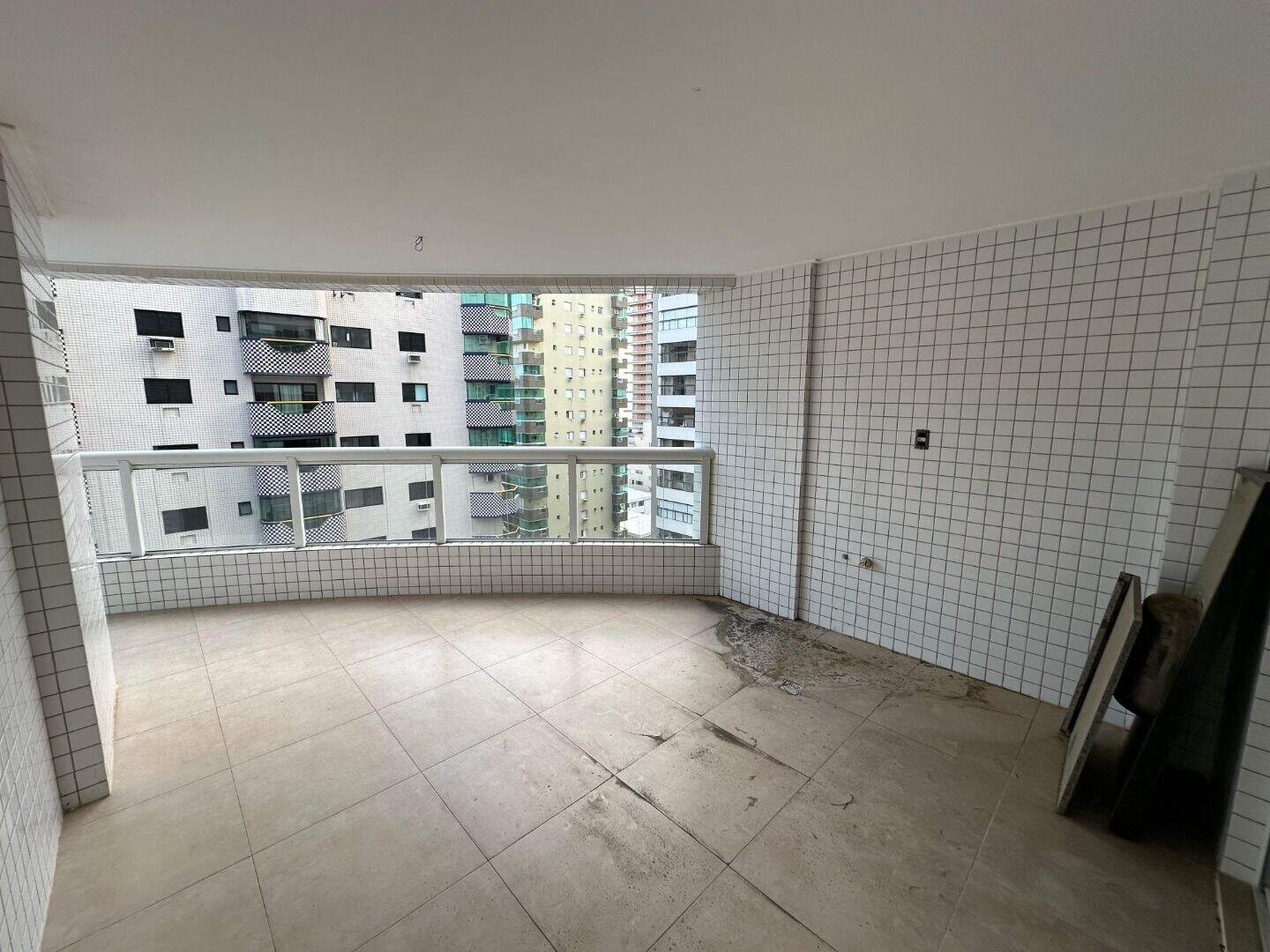 Apartamento à venda no Canto do Forte: 