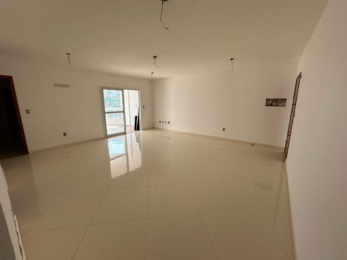Apartamento à venda no Canto do Forte: 
