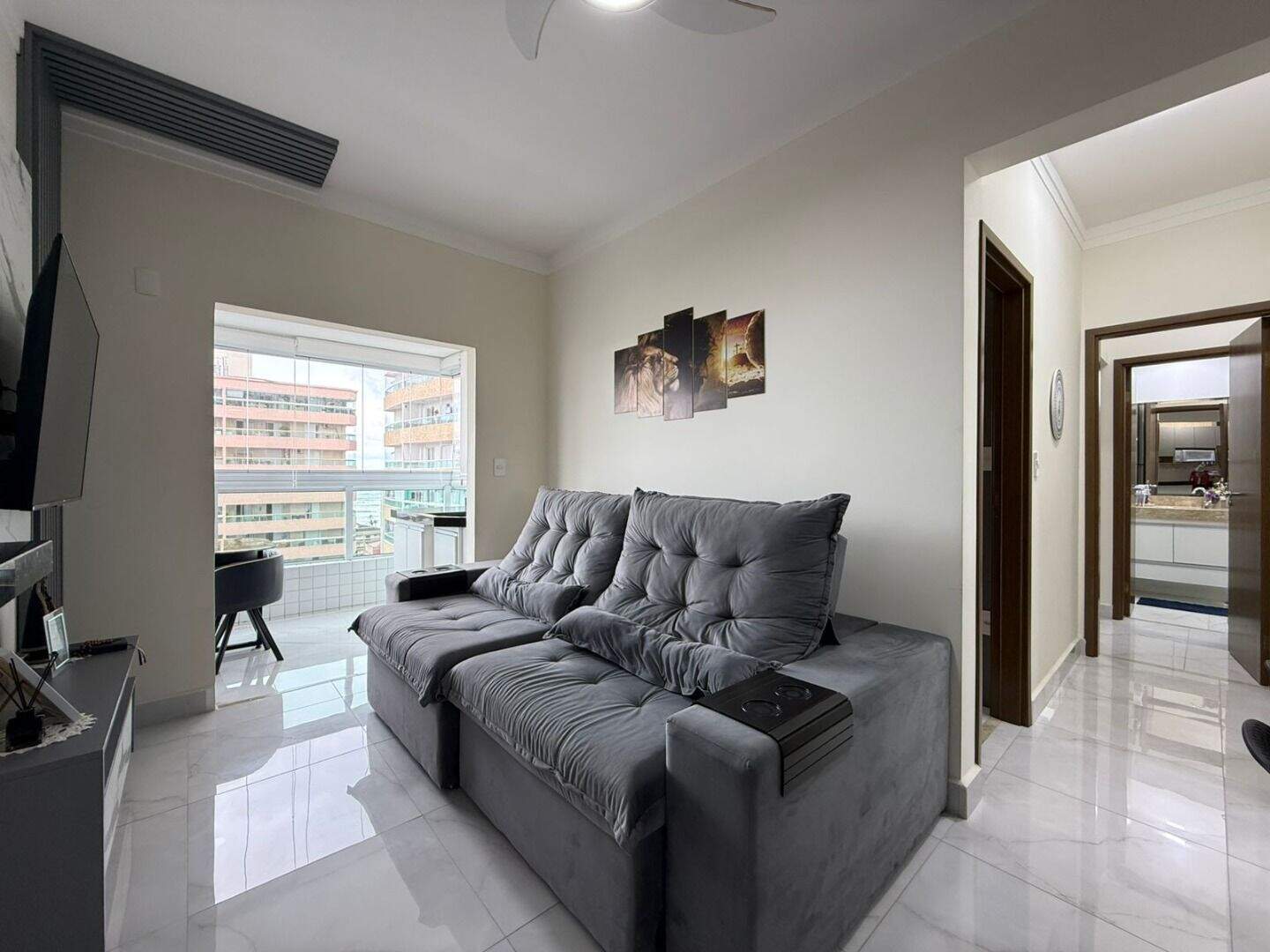 Apartamento à venda no Tupi: 