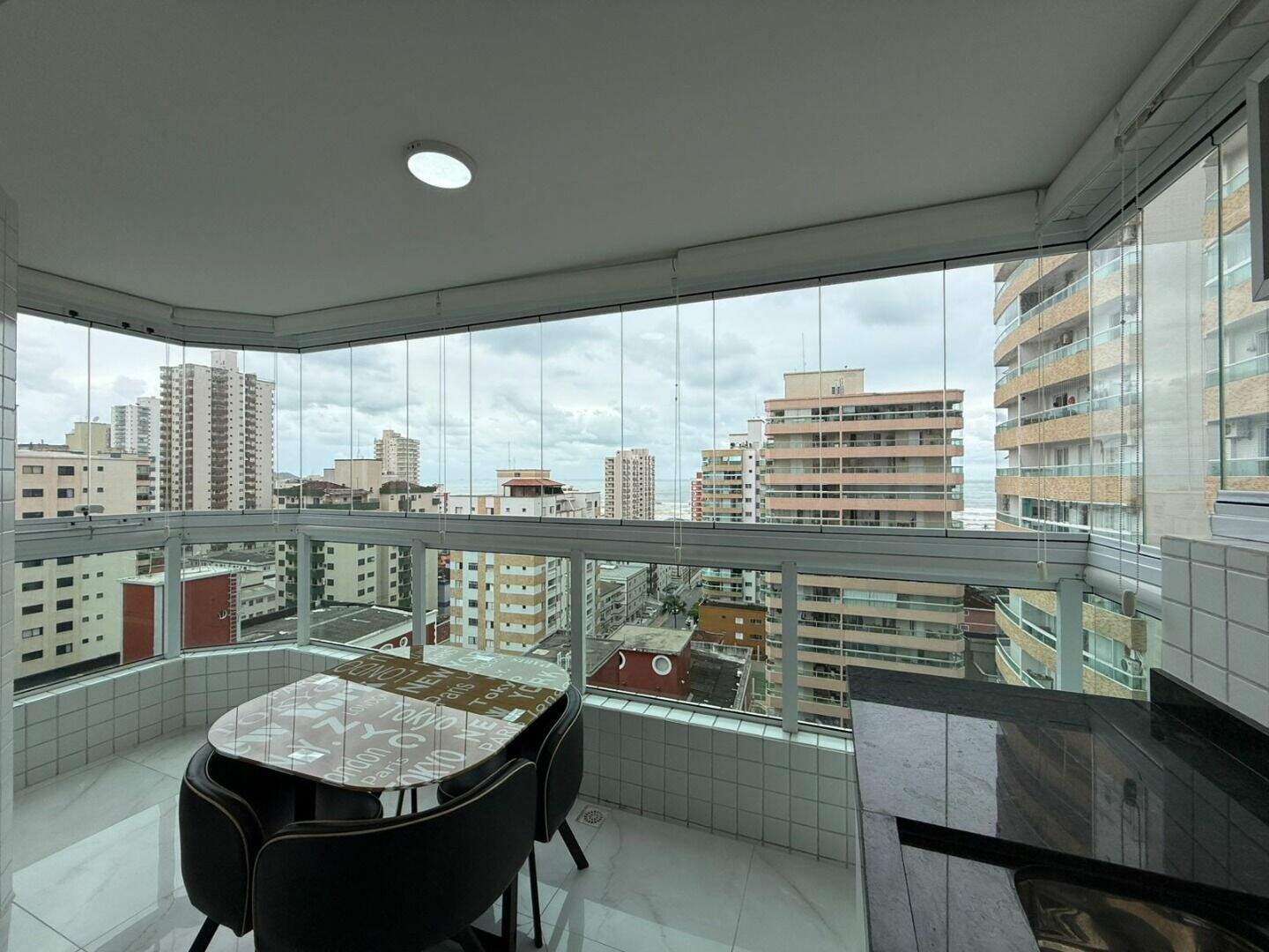 Apartamento à venda no Tupi: 