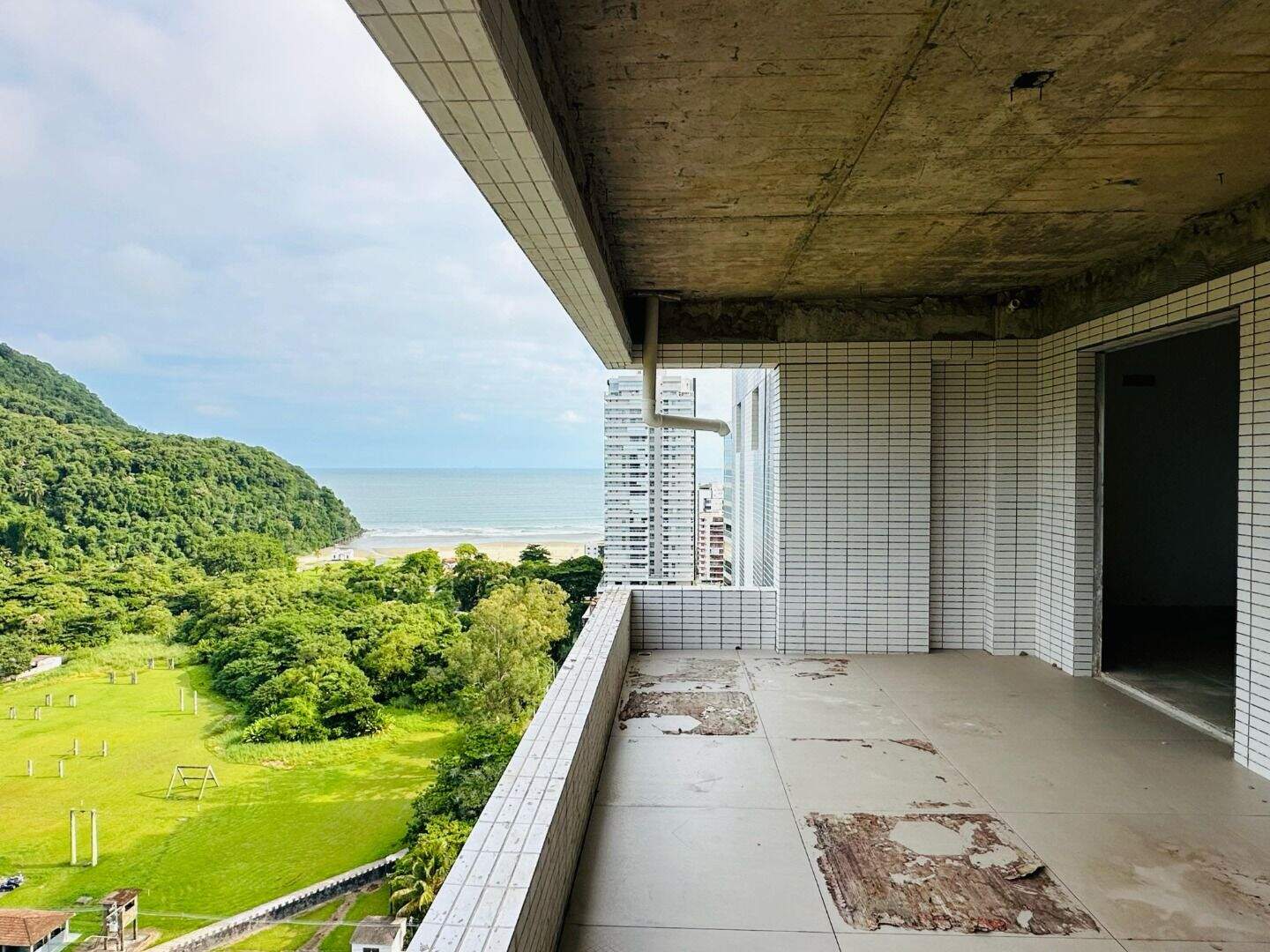 Apartamento à venda no Canto do Forte: 