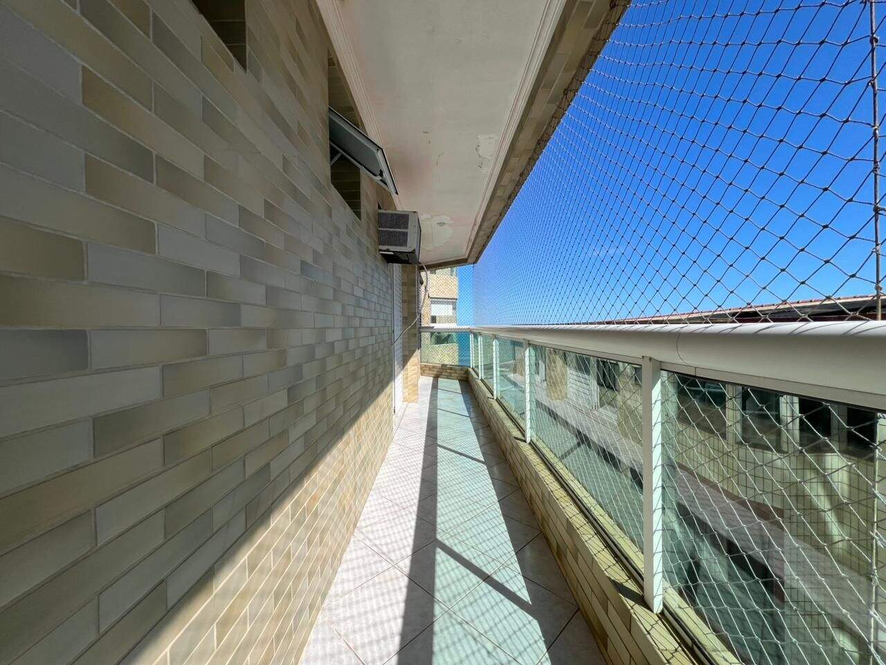 Apartamento à venda no Ocian: 