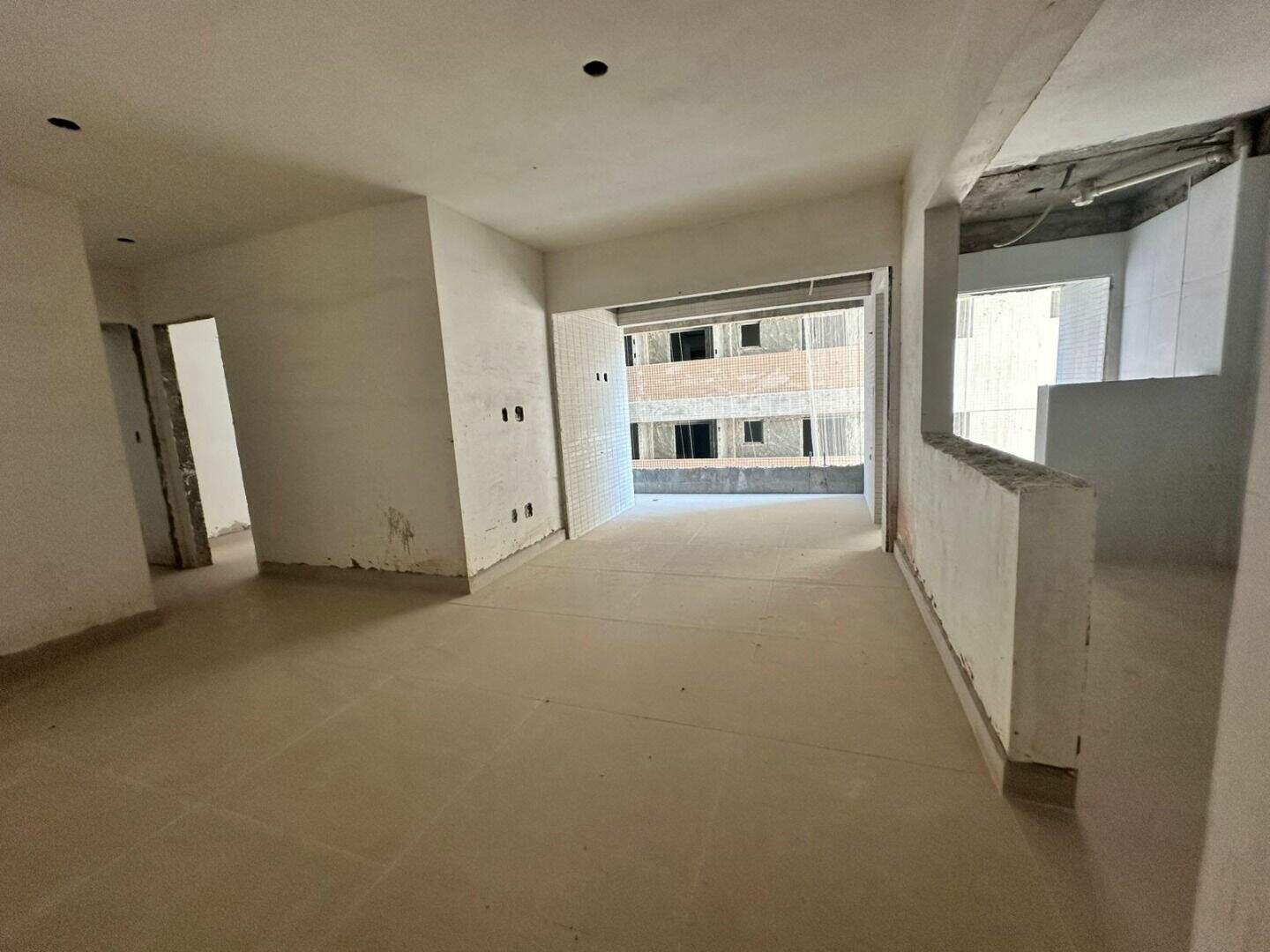 Apartamento à venda no Guilhermina: 