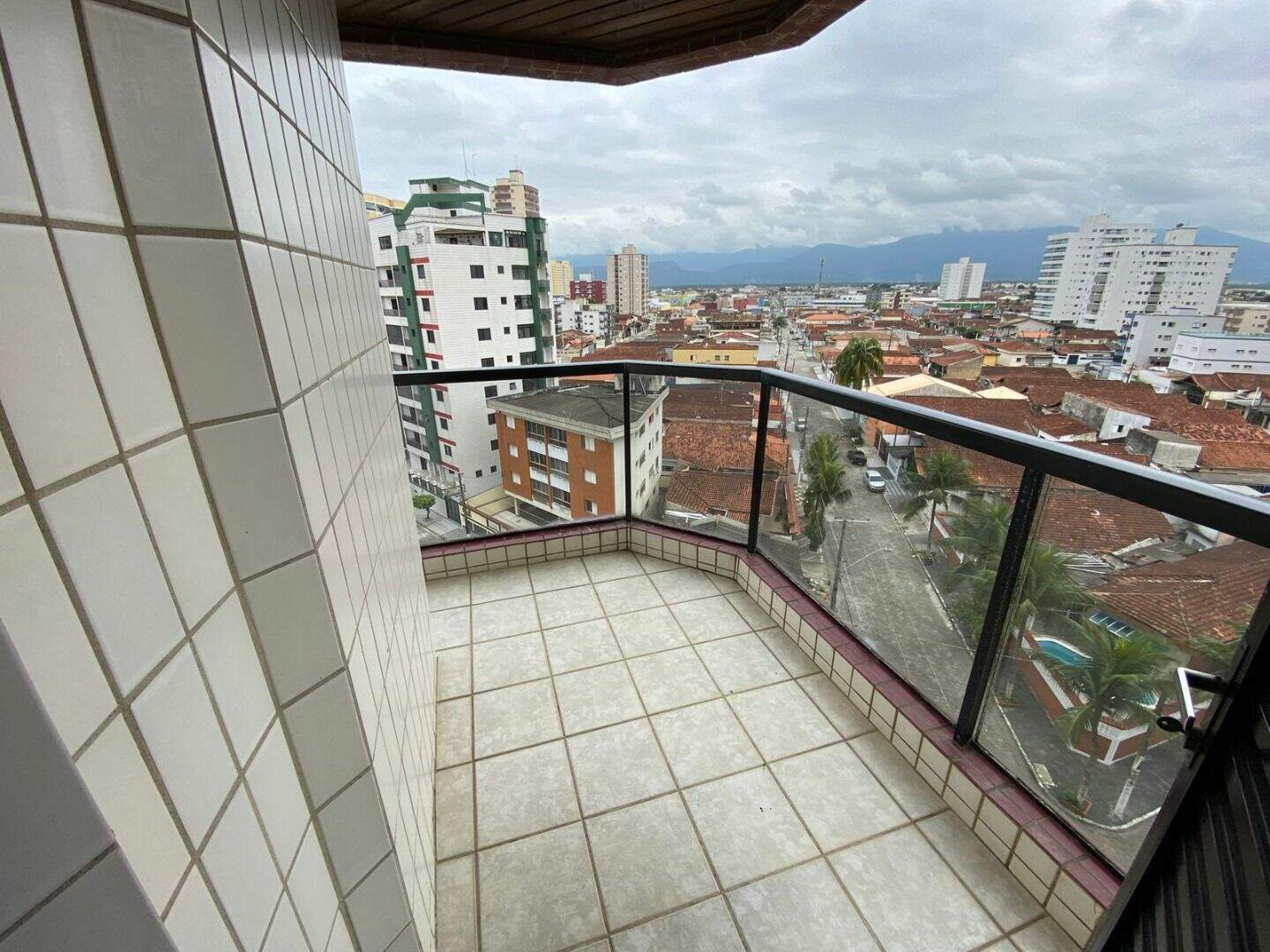 Apartamento à venda no Ocian: 