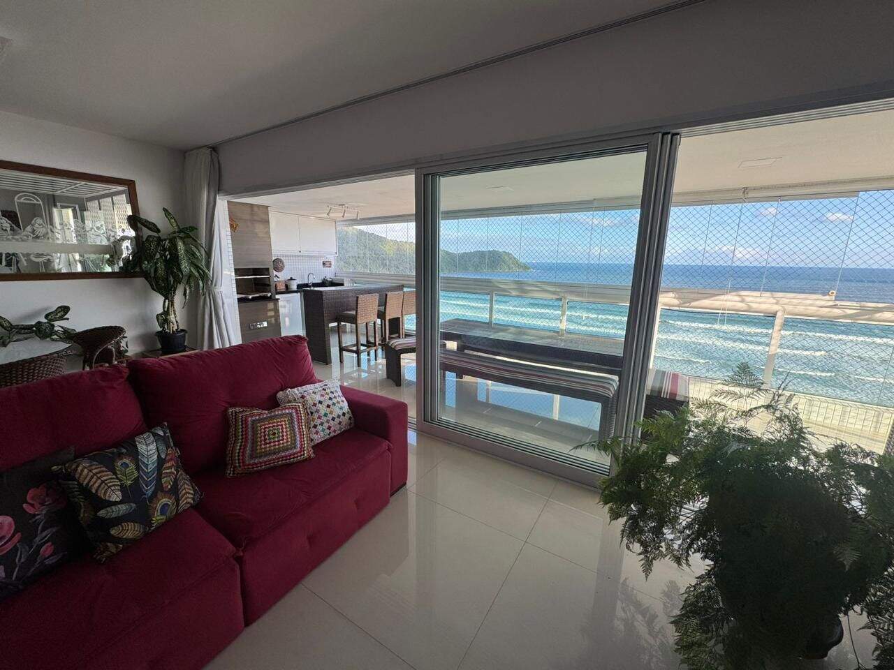 Apartamento à venda no Canto do Forte: 