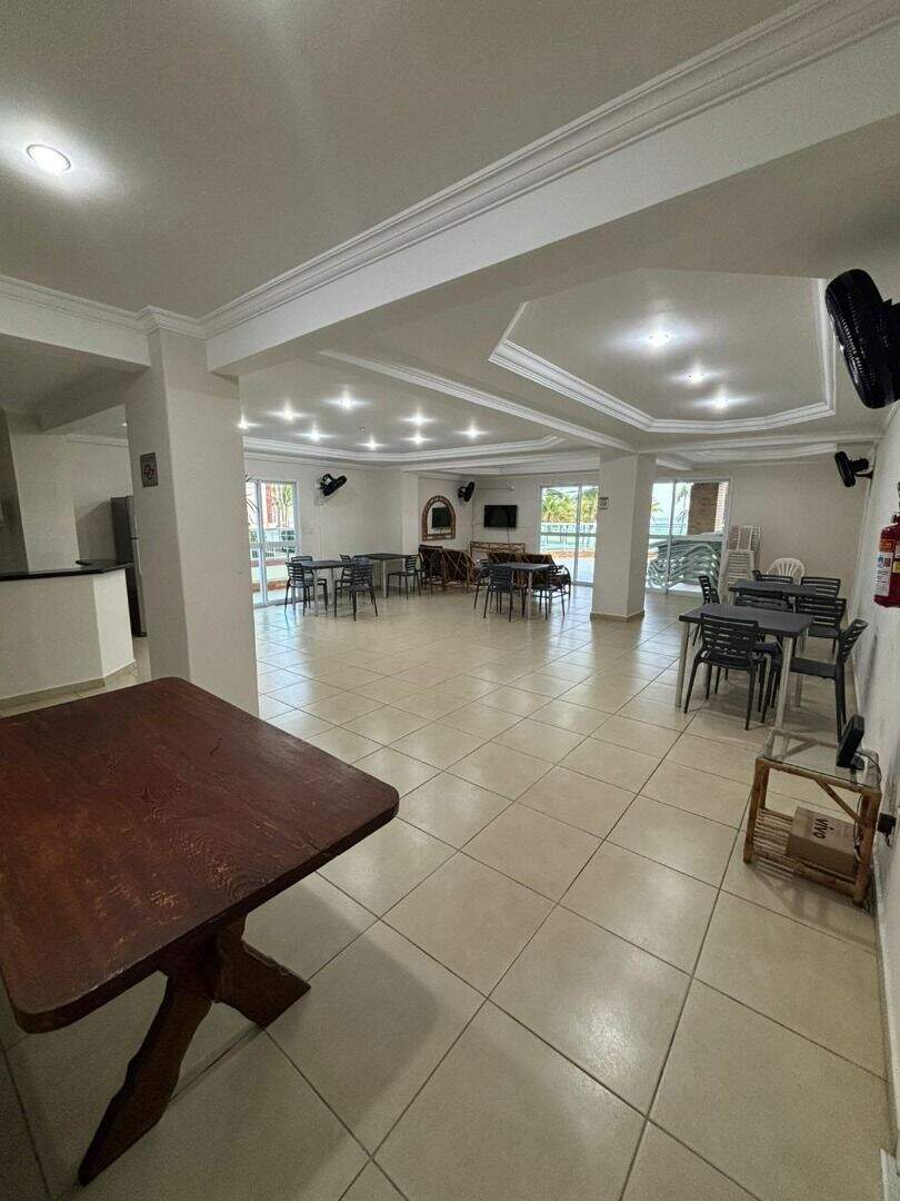 Apartamento à venda no Canto do Forte: 
