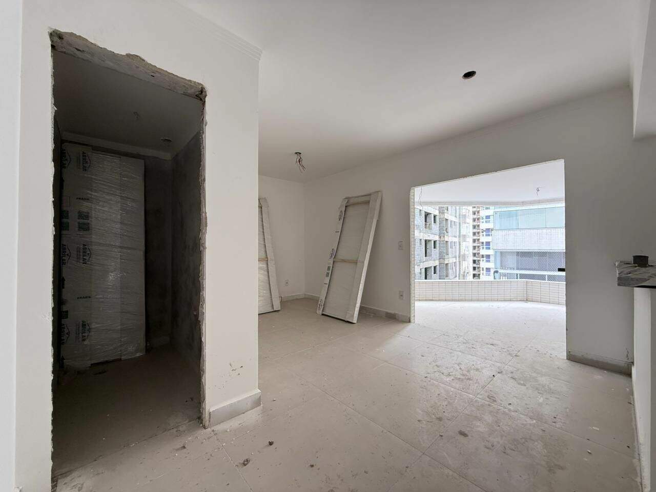 Apartamento à venda no Canto do Forte: 