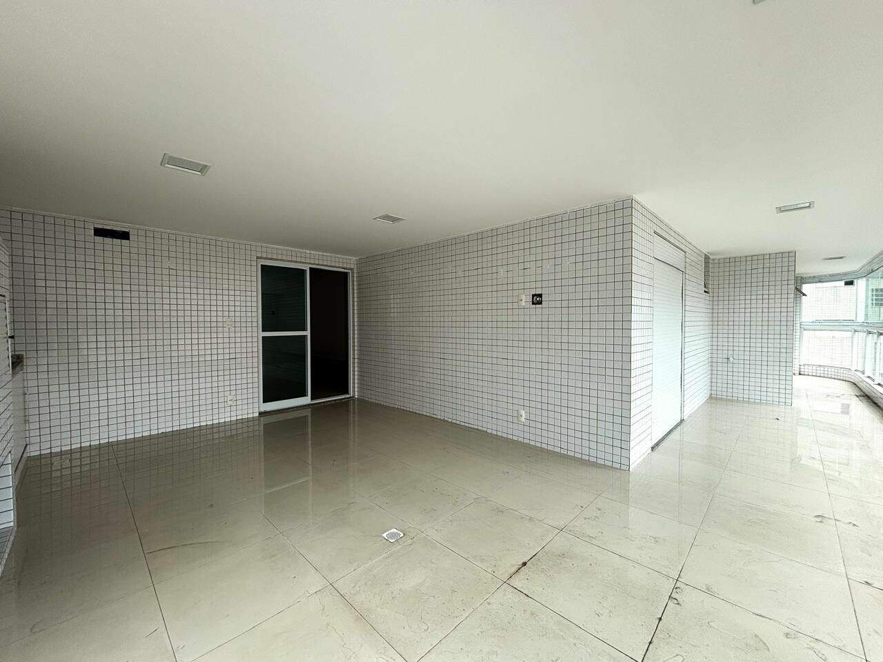 Apartamento à venda no Tupi: 