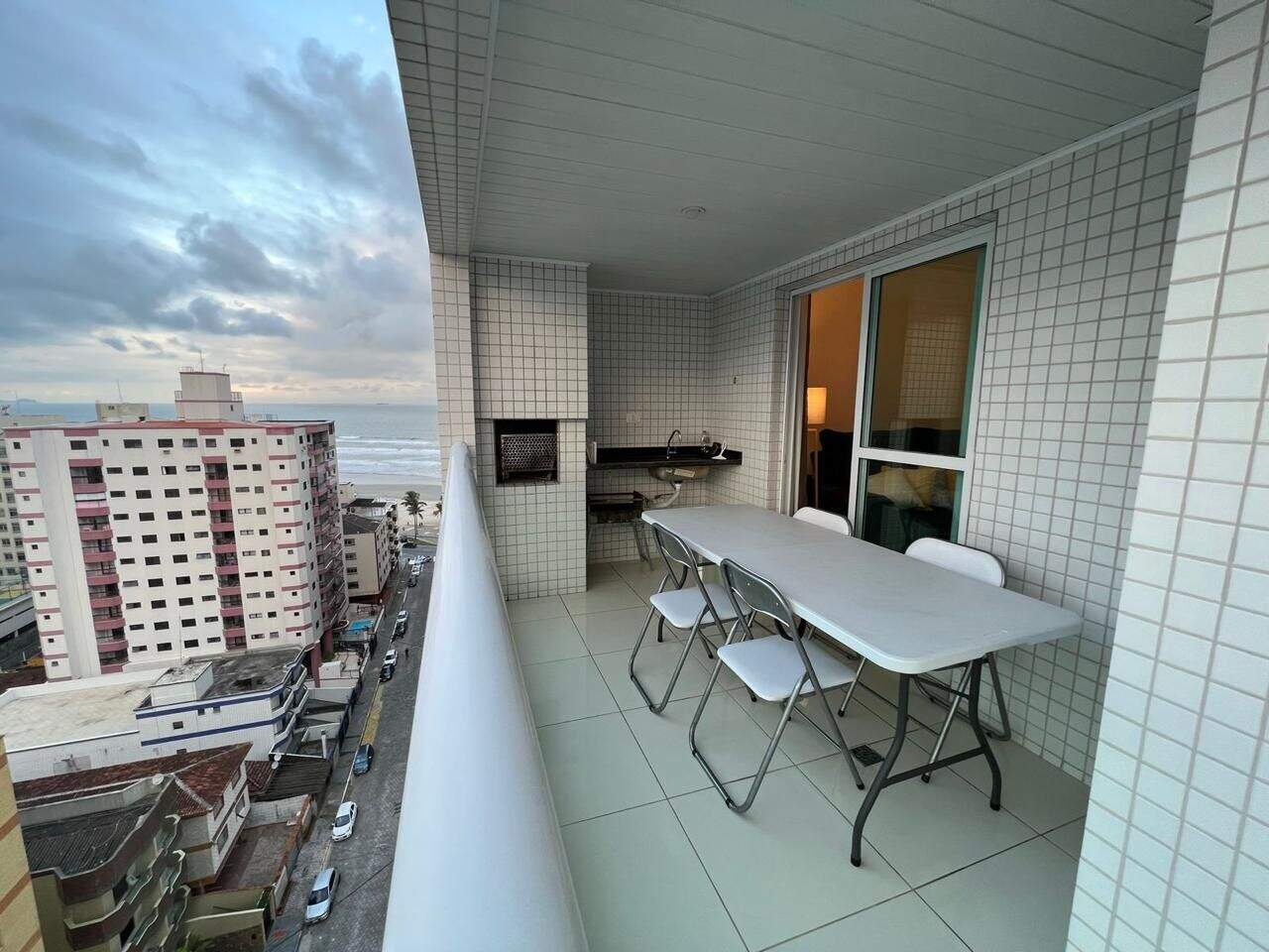 Apartamento à venda no Ocian: 