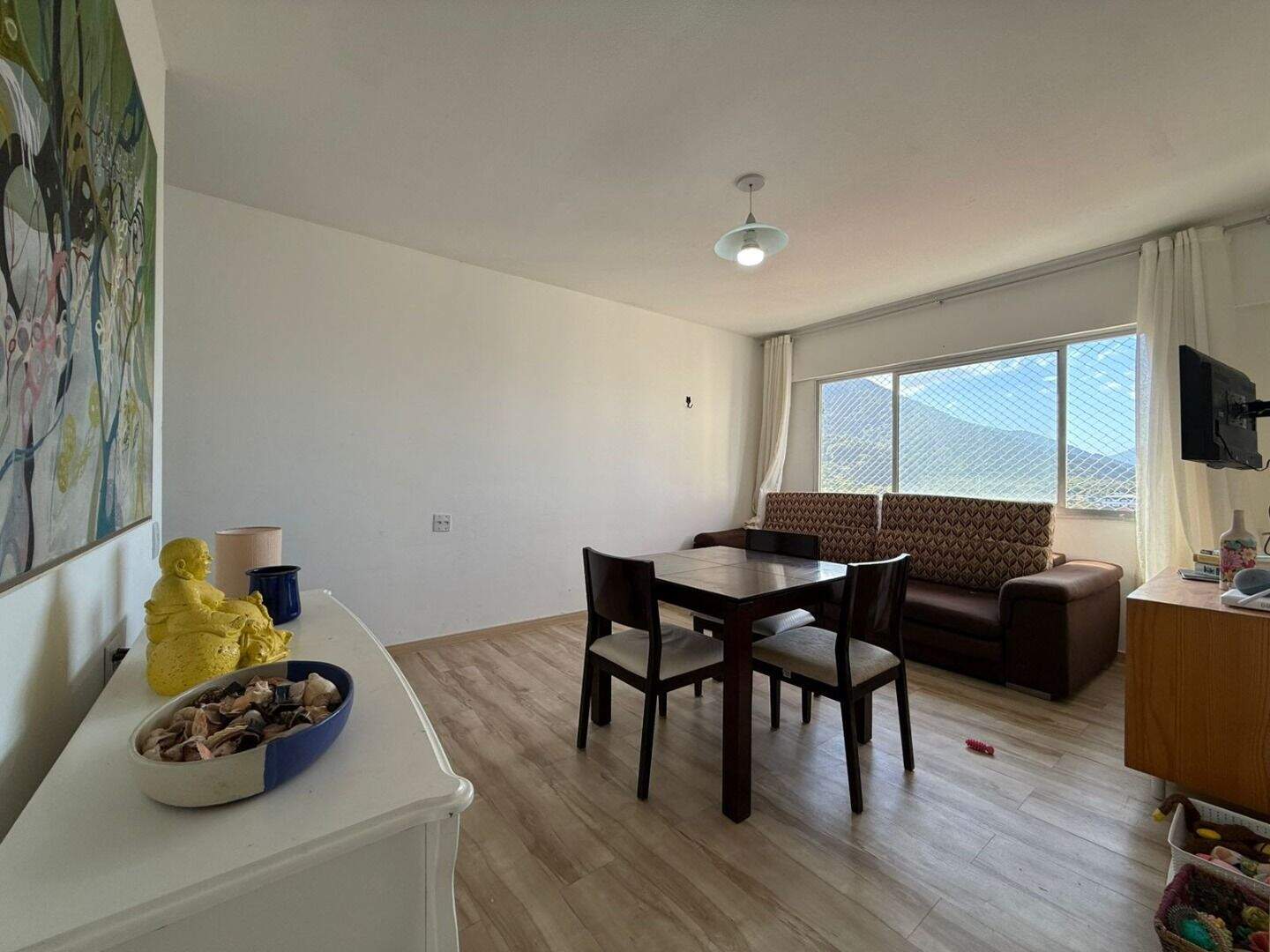 Apartamento à venda no Solemar: 