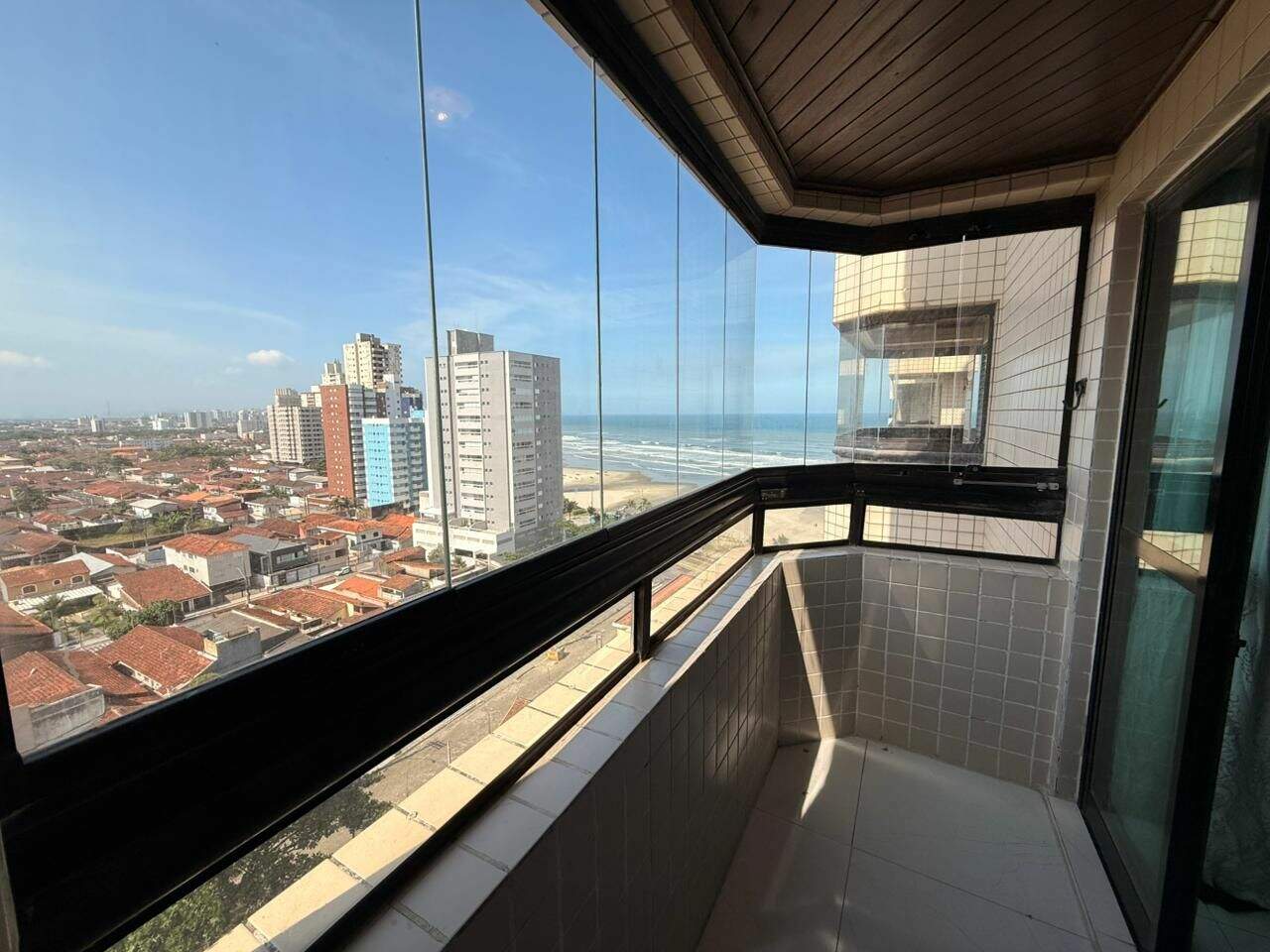 Apartamento à venda no Balneário Pires: 