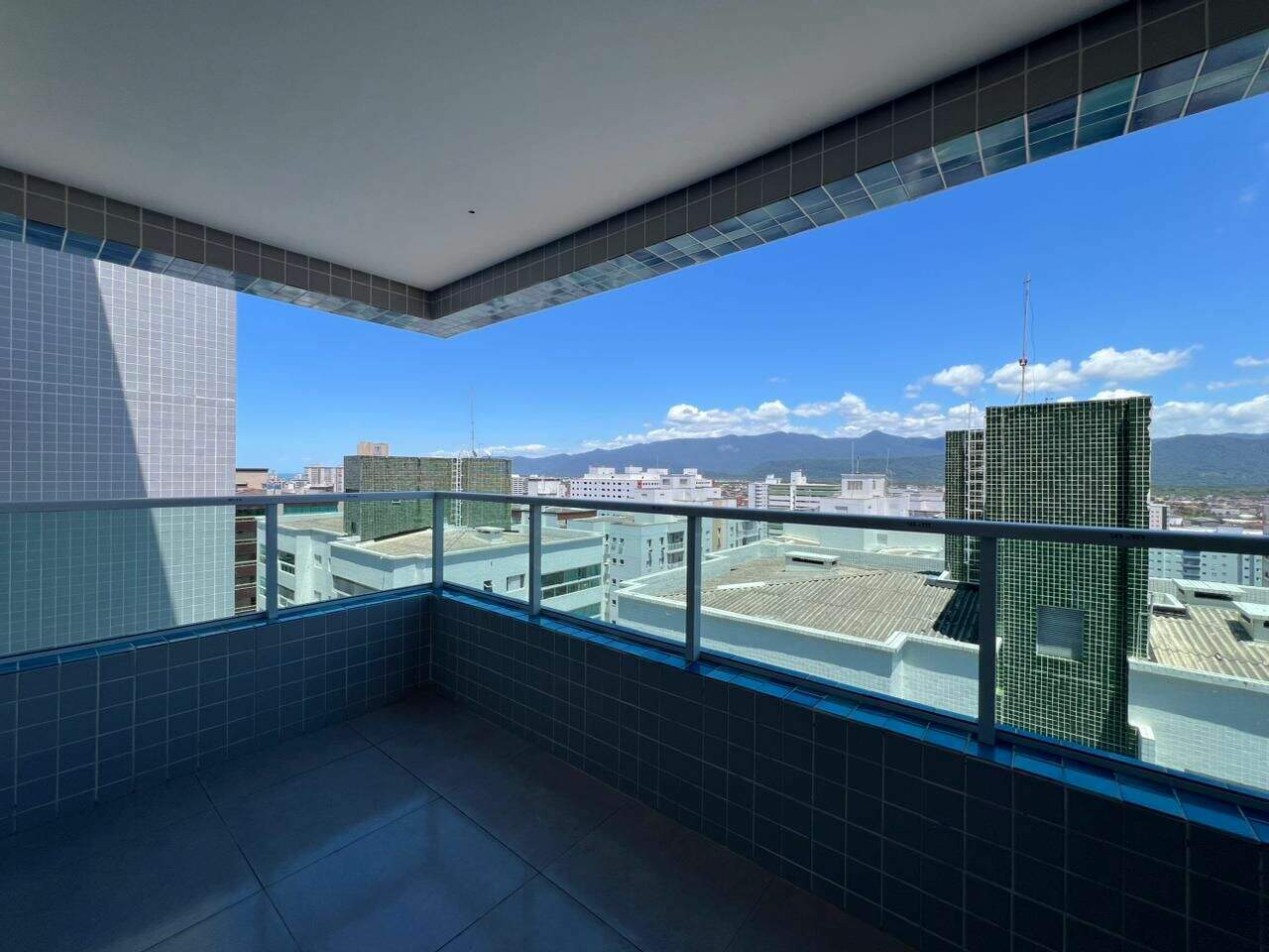 Apartamento à venda no Ocian: 