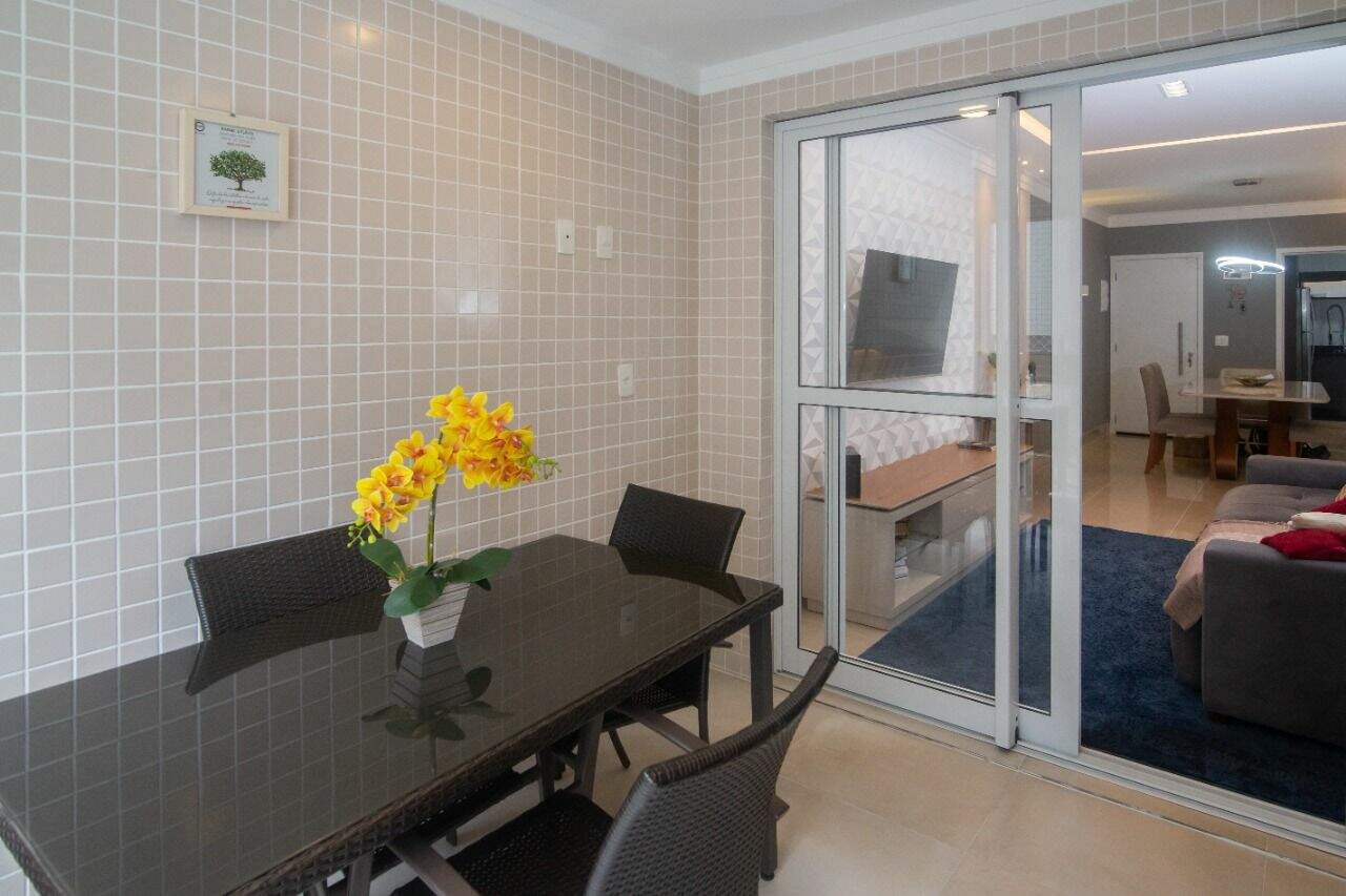 Apartamento à venda no Canto do Forte: 