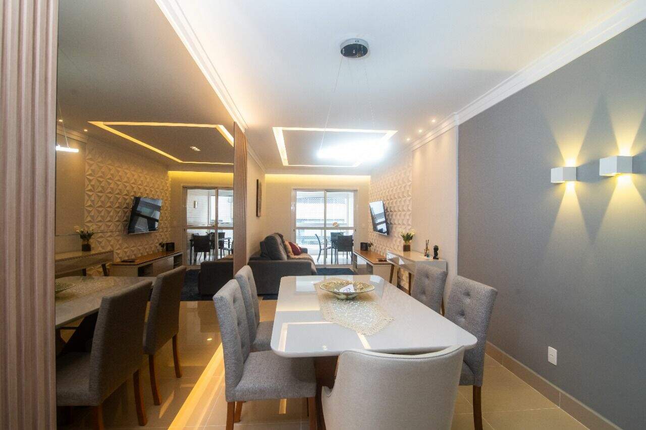 Apartamento à venda no Canto do Forte: 