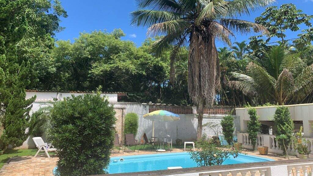 Casa à venda no Canto do Forte: 
