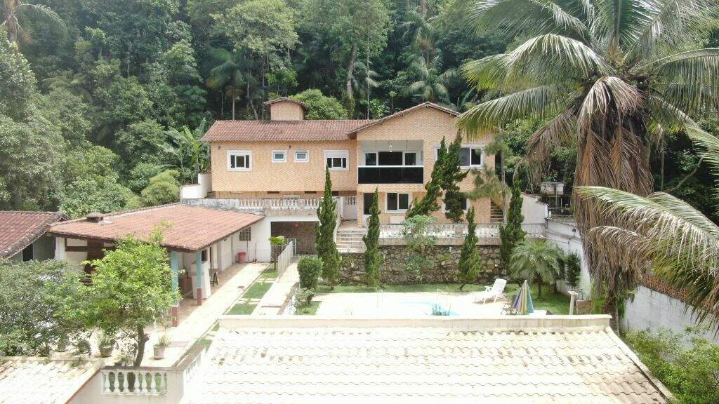Casa à venda no Canto do Forte: 